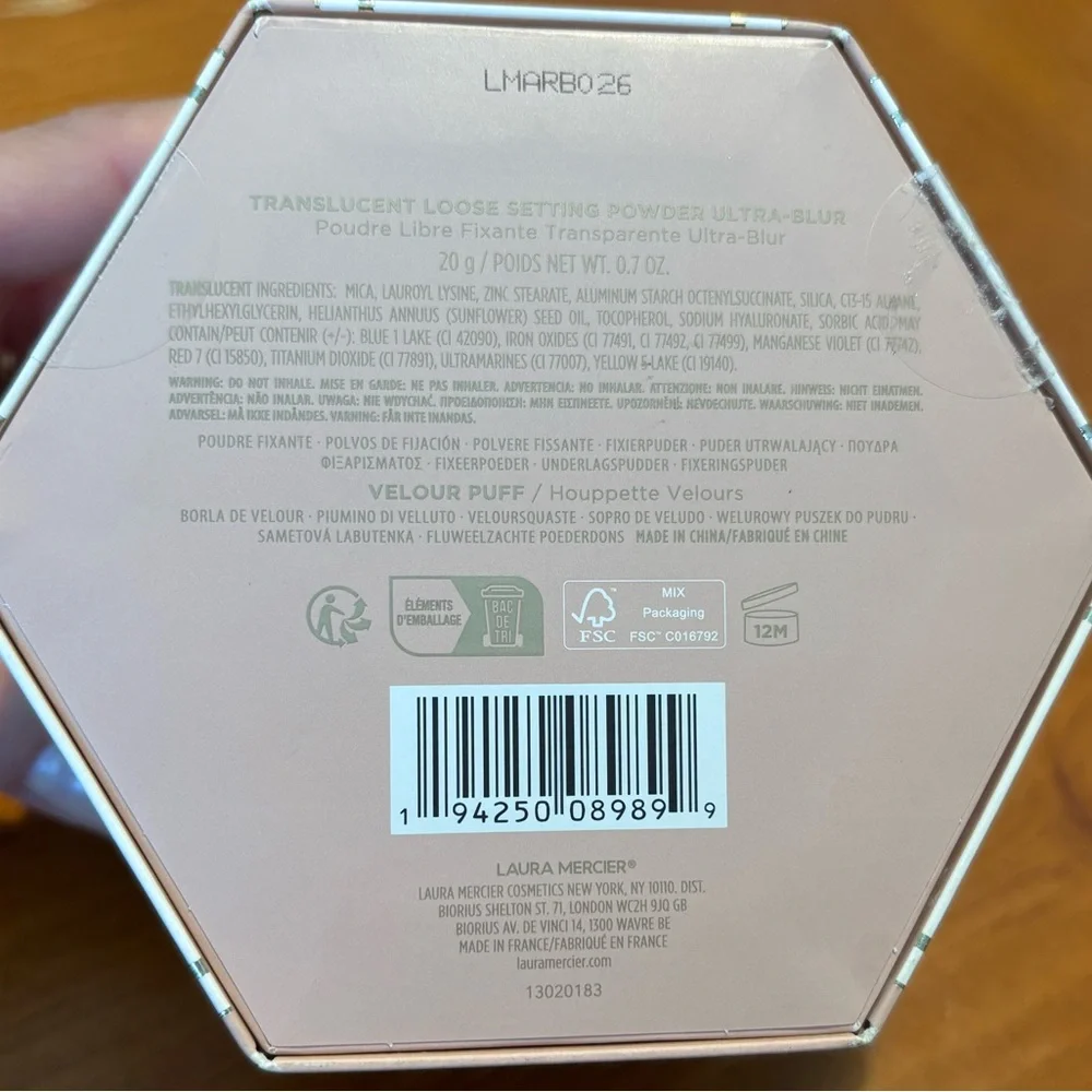 Laura Mercier Divinely Flawless Translucent Loose Setting Powder & Puff …
